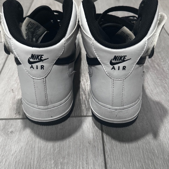 AFI MID WHITE & BLACK - Picture 5 of 9